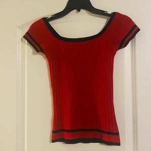 Red Fitted y2k Short Sleeve Sweater (S)
